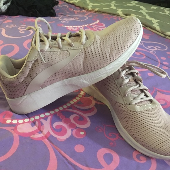 Athletic Works size 11 Shoes - Picture 1 of 4